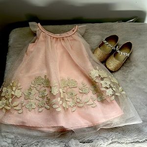 This is a Catherine Malandrino dress and the shoes are Dream Pairs